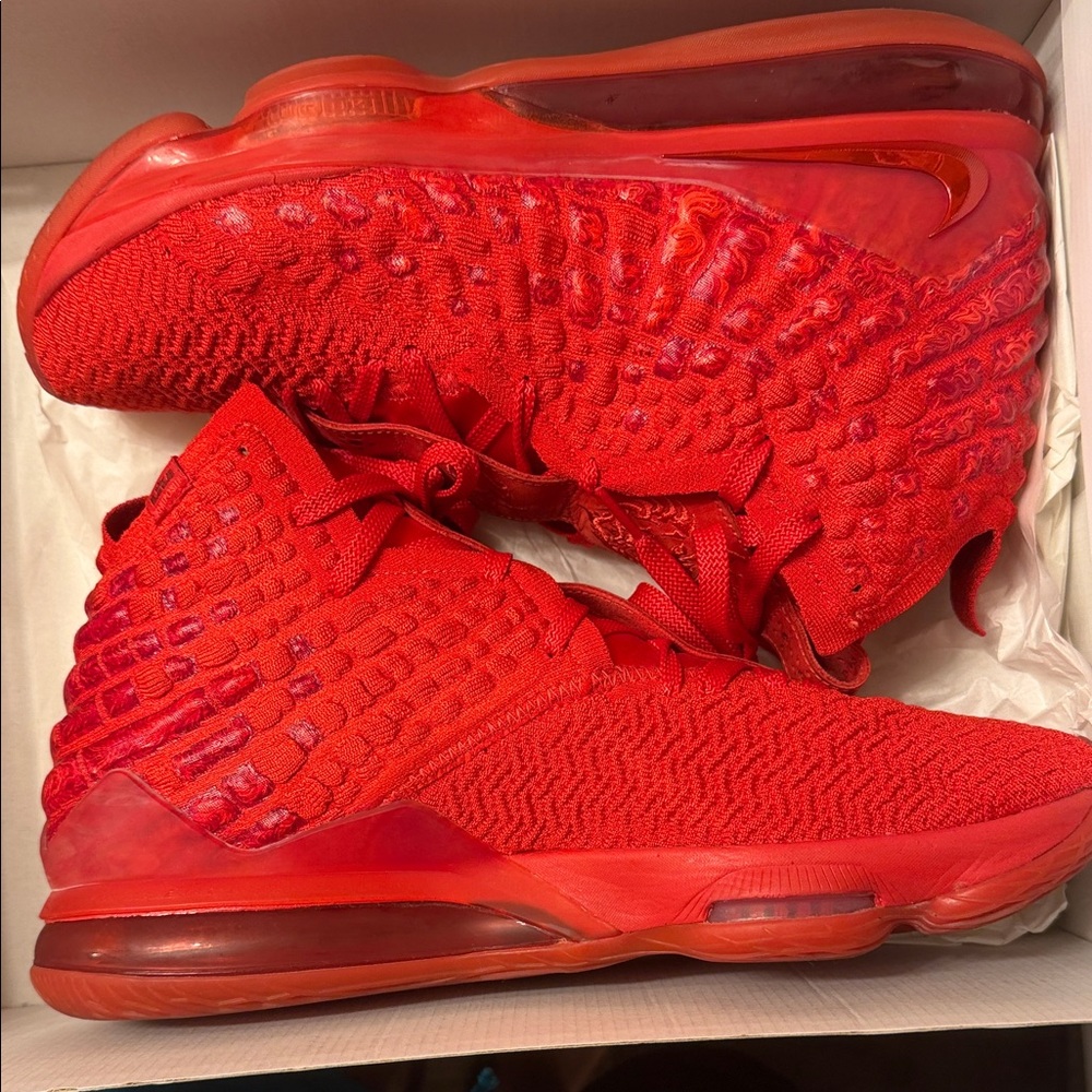Nike Men's Red Athletic Shoes